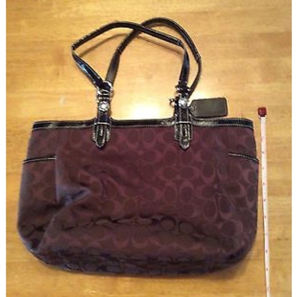 COACH Signature C Brown Patent Tote Bag hangtag - Picture 2 of 13